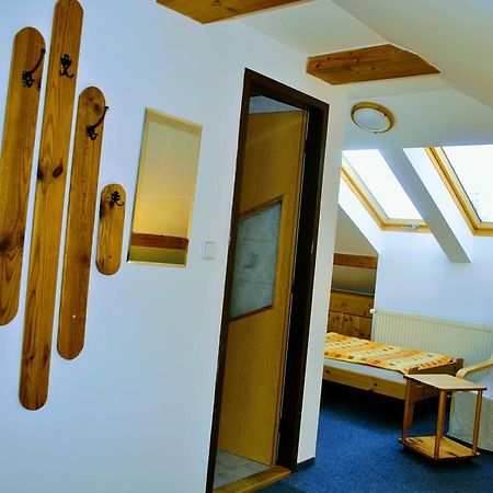 Ubytovanie Zencuch Drienica エクステリア 写真